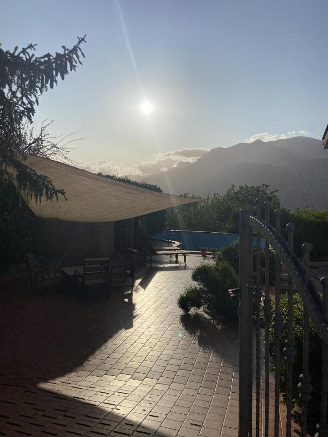 Villa Cipriano Minturno Eksteriør billede
