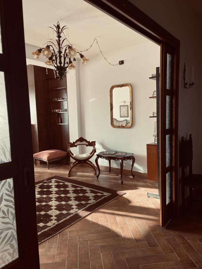Villa Cipriano Minturno Eksteriør billede