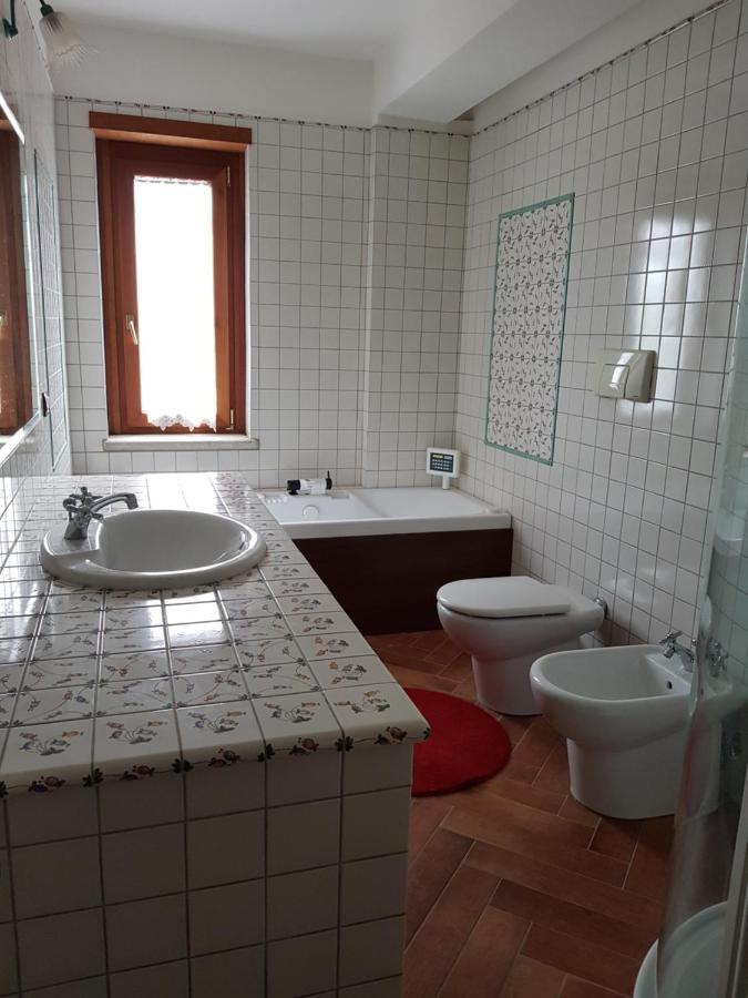 Villa Cipriano Minturno Eksteriør billede